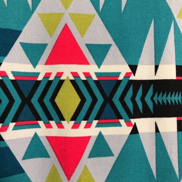 LuLaRoe OS leggings geo print - Picture 2 of 4